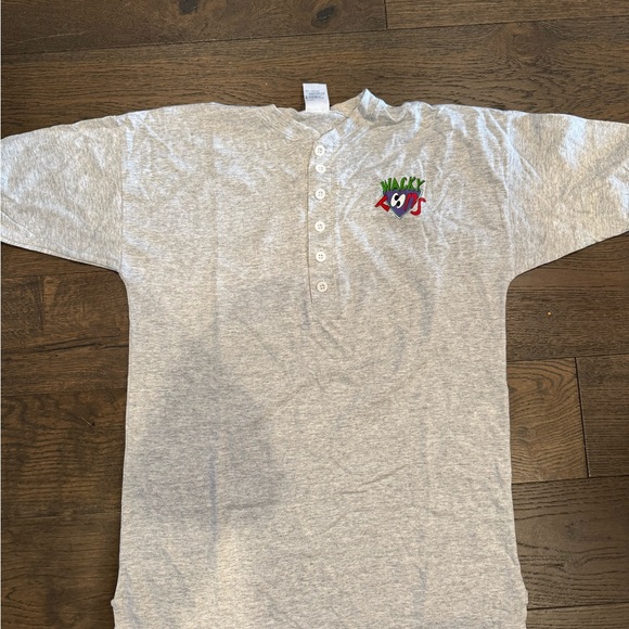 🔥VINTAGE 90’s …1993 Looney Tunes Wild Coyote Road Runner baseball-T 🔥 - Picture 3 of 6